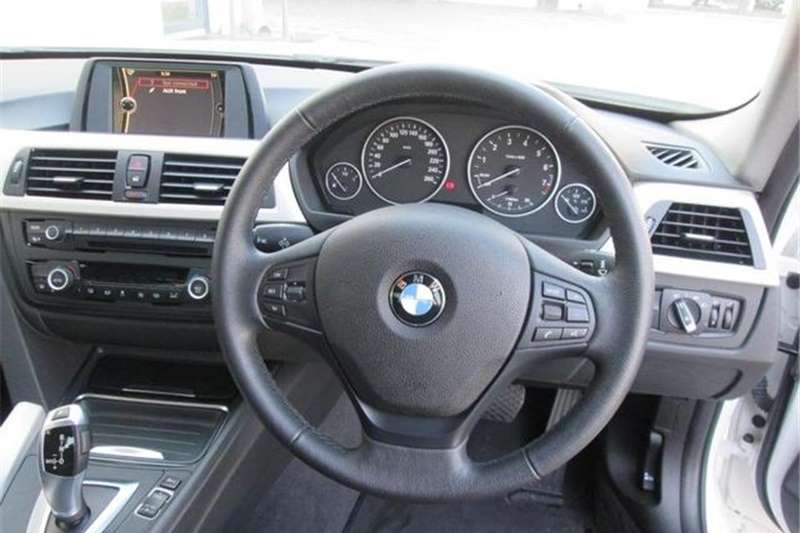 BMW 320i Auto